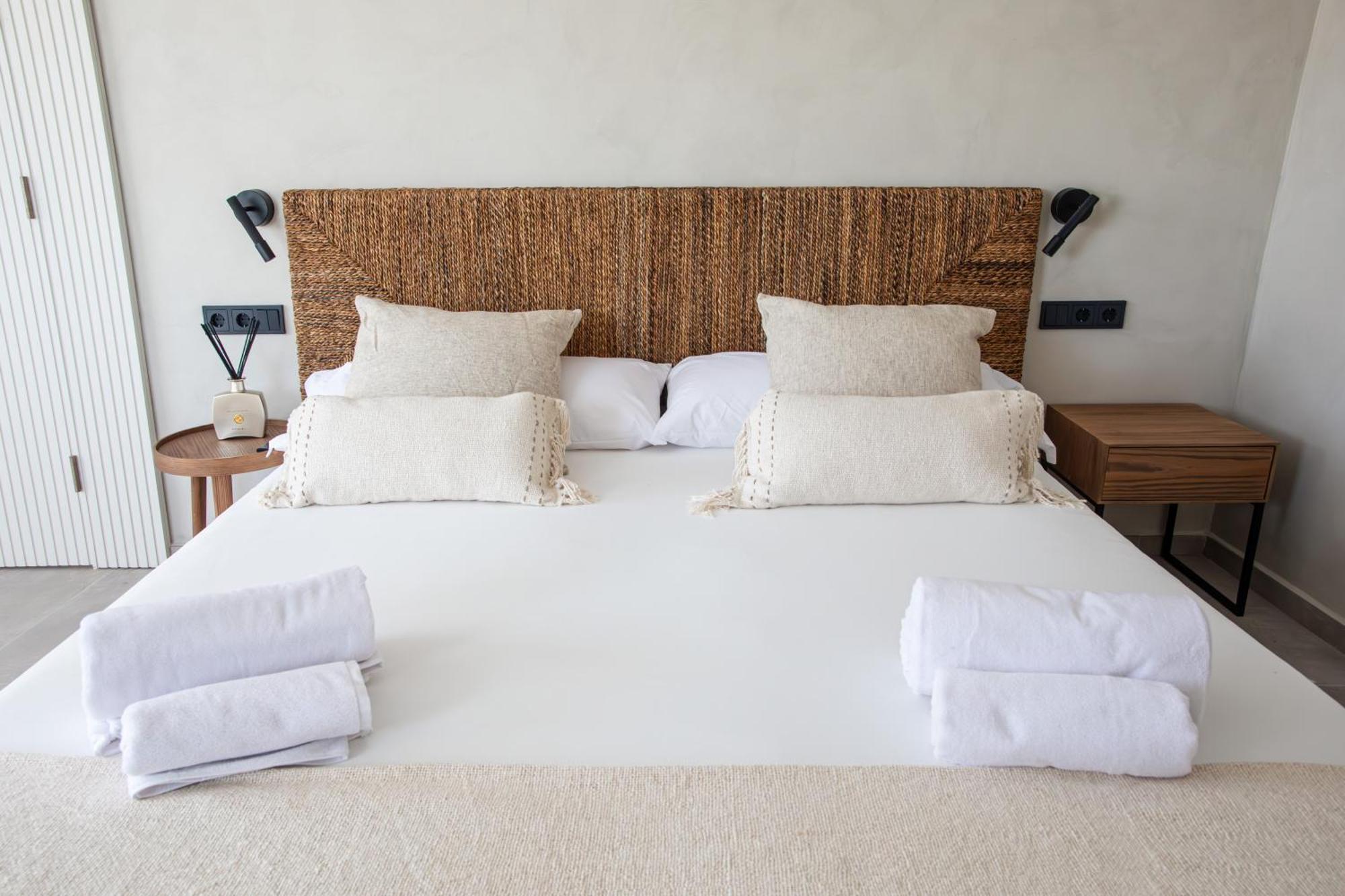 Apartamentos Top Secret Prestige Es Pujols - Formentera Vacaciones Exteriör bild